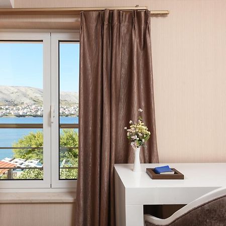 Family Hotel Zane Pag Town Eksteriør billede