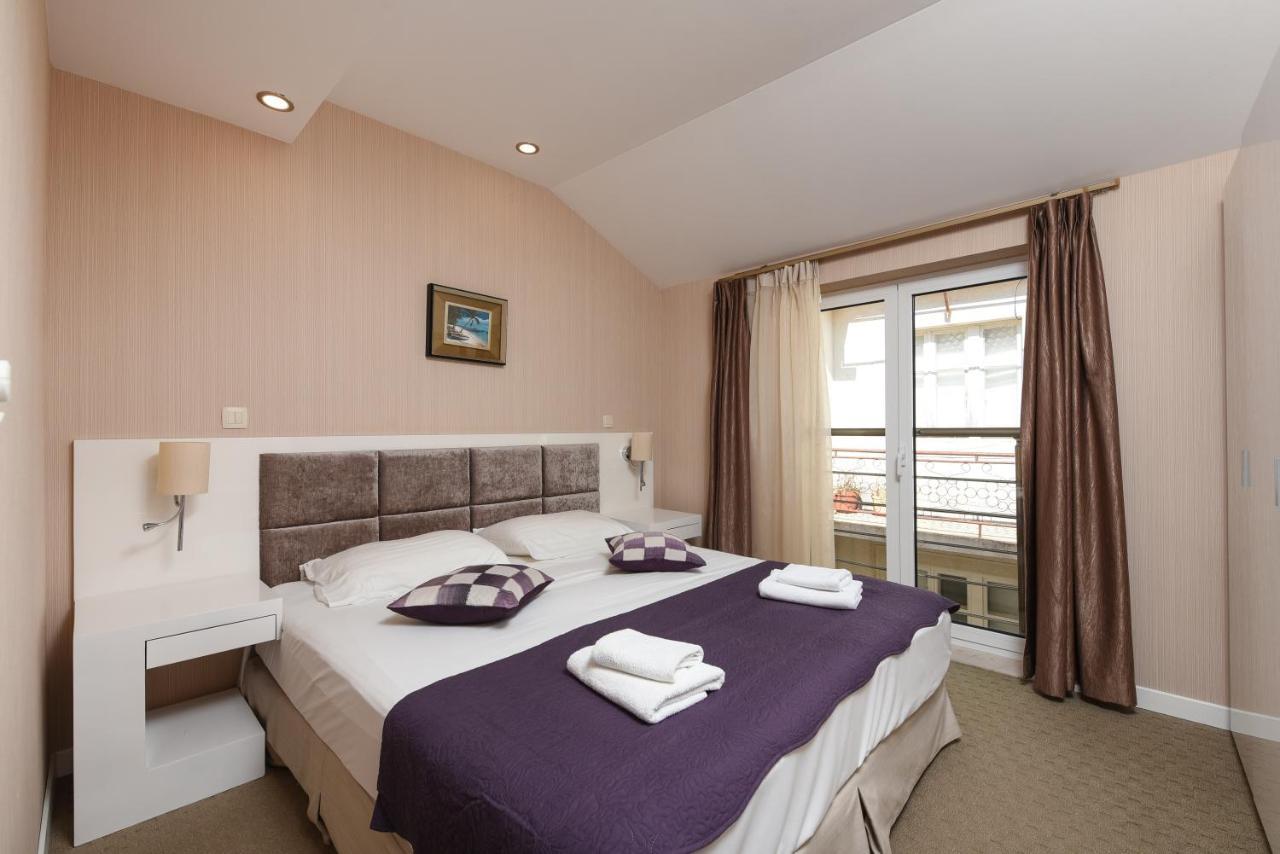 Family Hotel Zane Pag Town Eksteriør billede