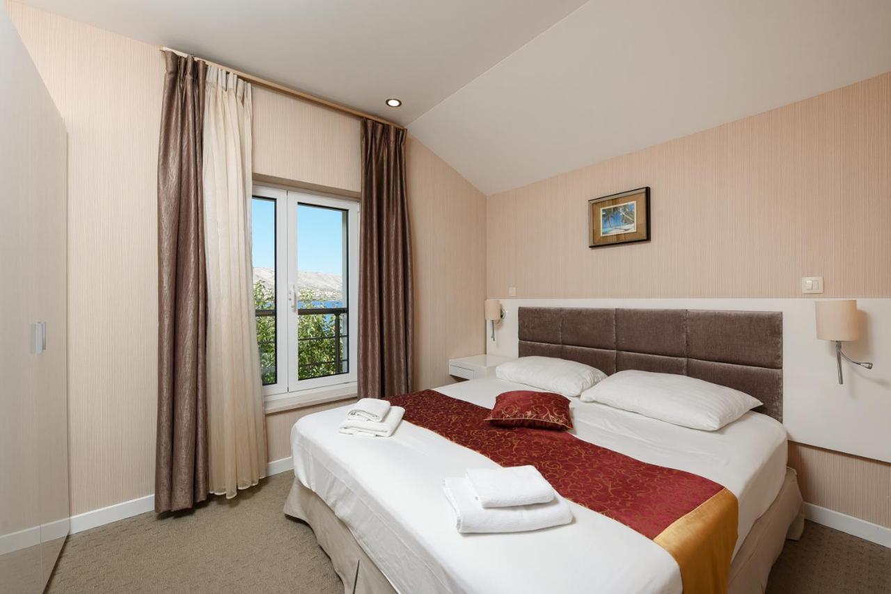 Family Hotel Zane Pag Town Eksteriør billede