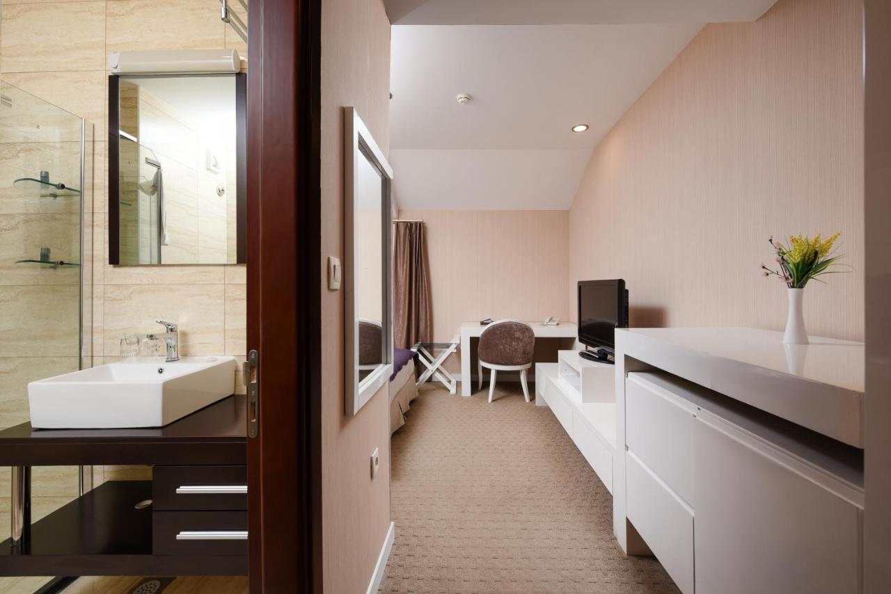 Family Hotel Zane Pag Town Eksteriør billede