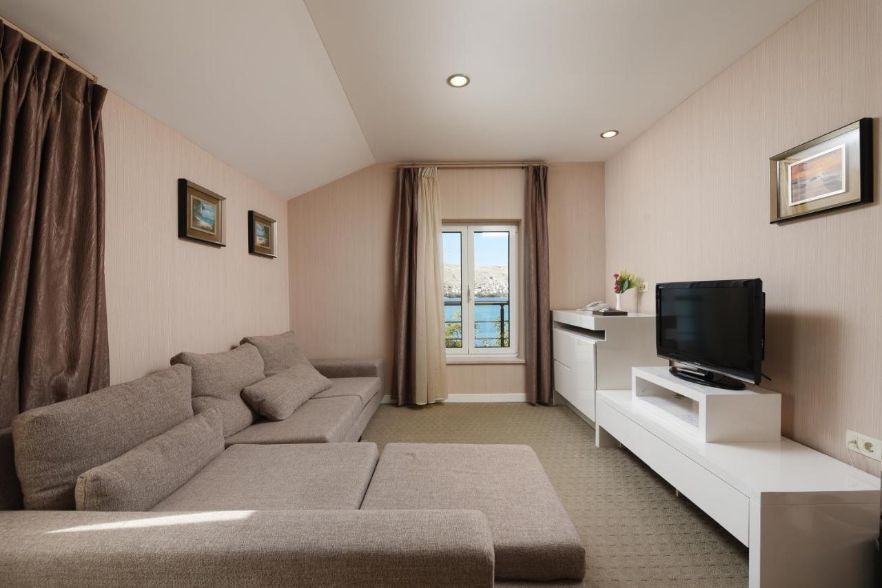 Family Hotel Zane Pag Town Eksteriør billede