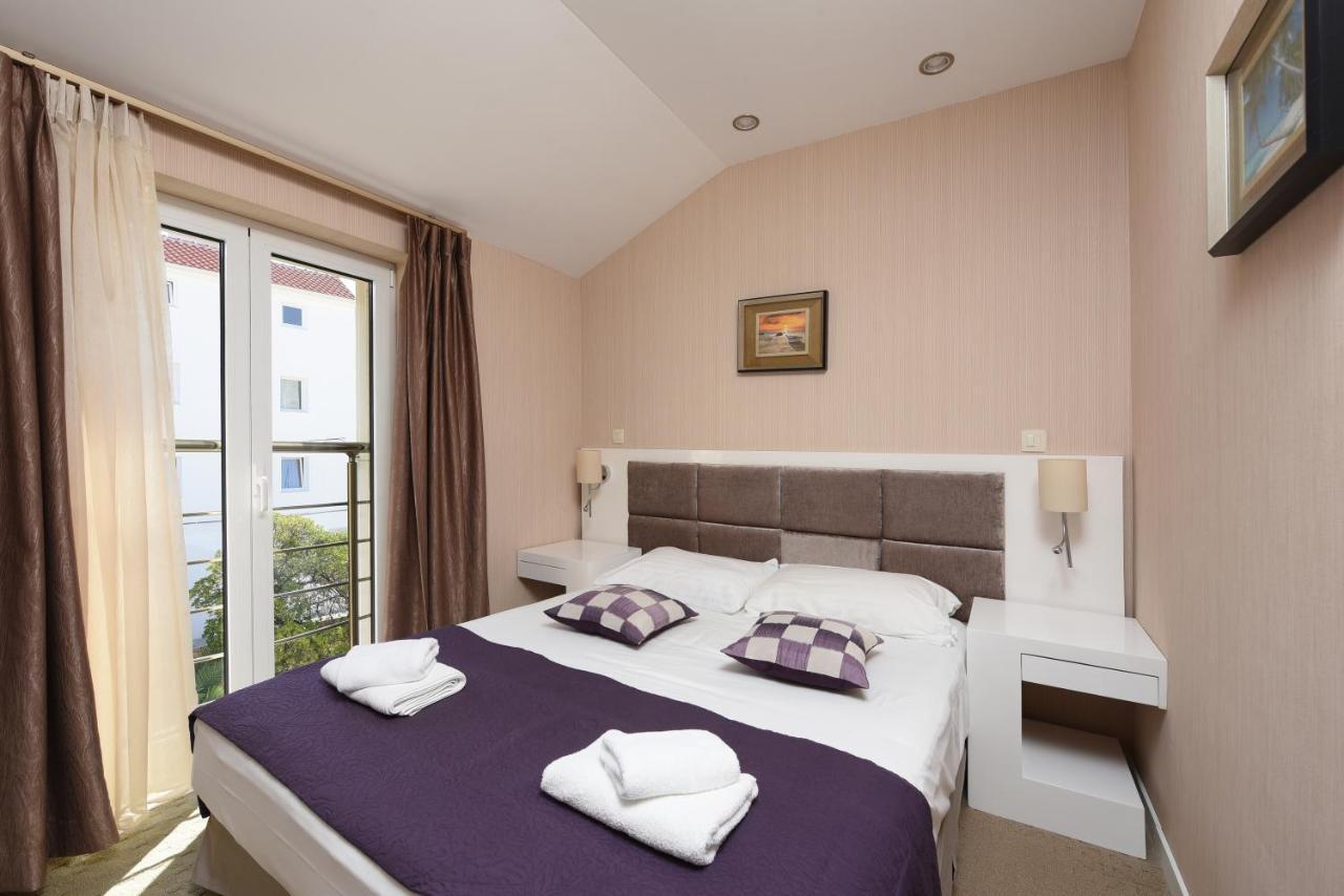 Family Hotel Zane Pag Town Eksteriør billede